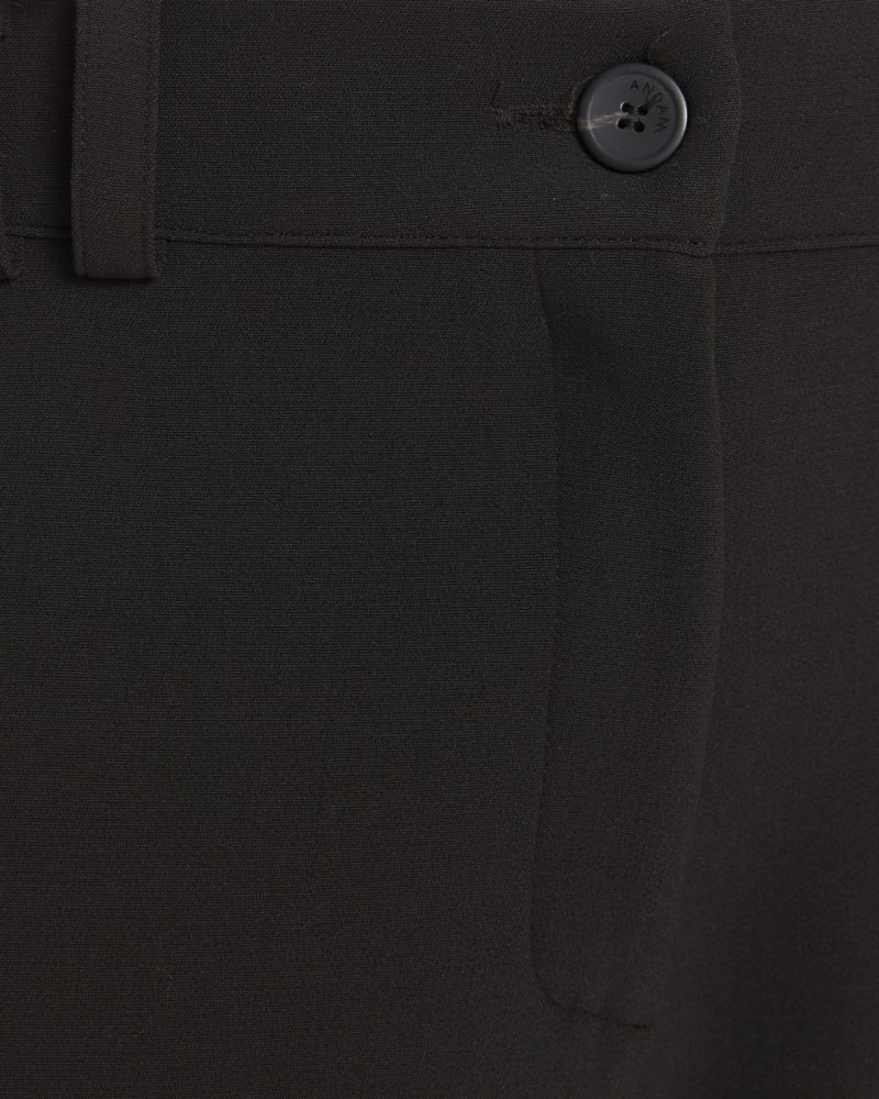 Pantalón tipo carrot marron Andam